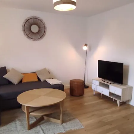 Apartment F2 Au 2 Eme Etage